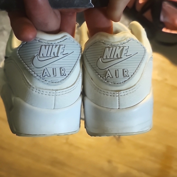 Nike Air Max White and Blue Sneakers - Picture 3 of 5